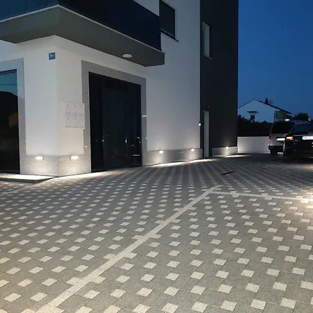 Appartement With Parking Space - 24060 Trogir